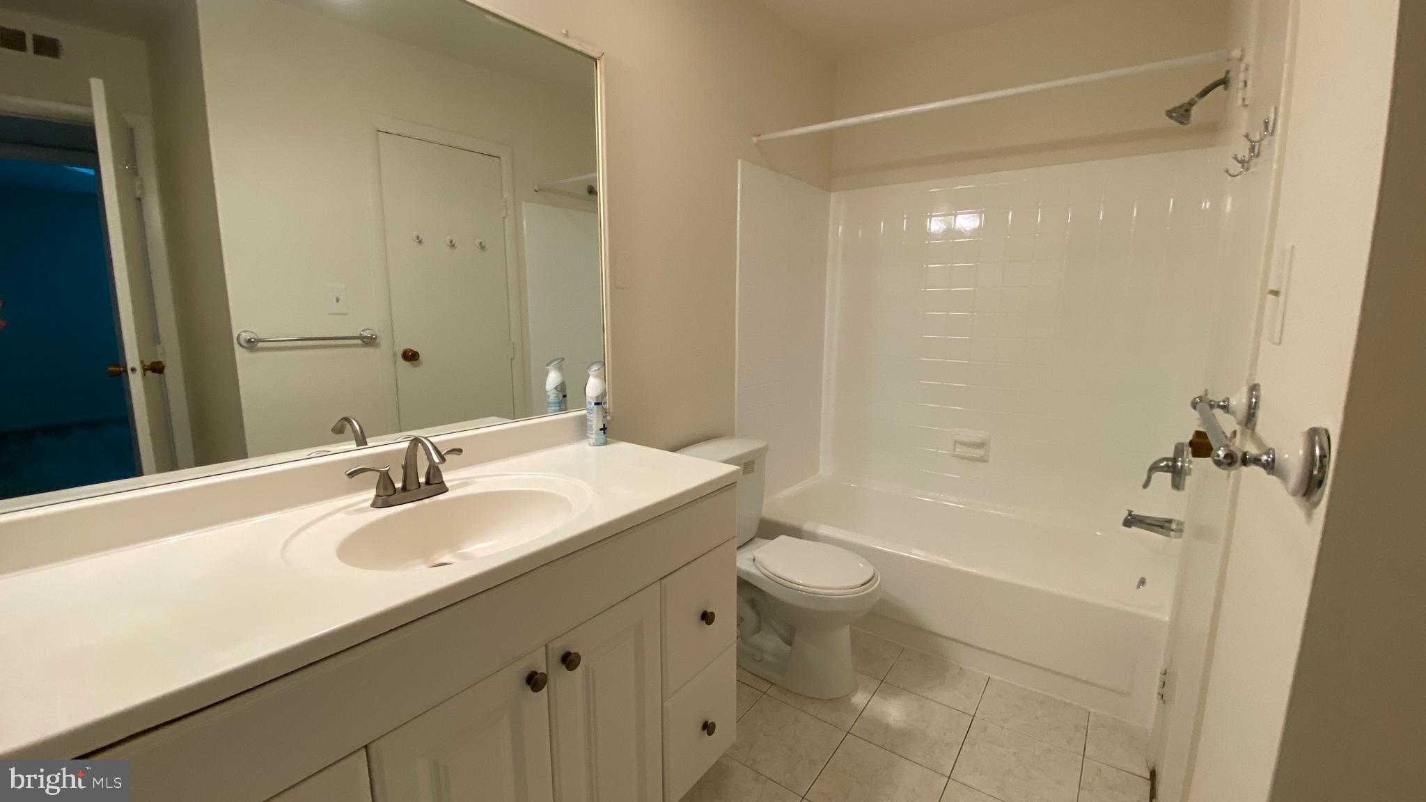 5766 Rexford Court, Unit Q Springfield, VA 22152 - Photo 14 of 29 NEWLY GLAZED BATHROOM