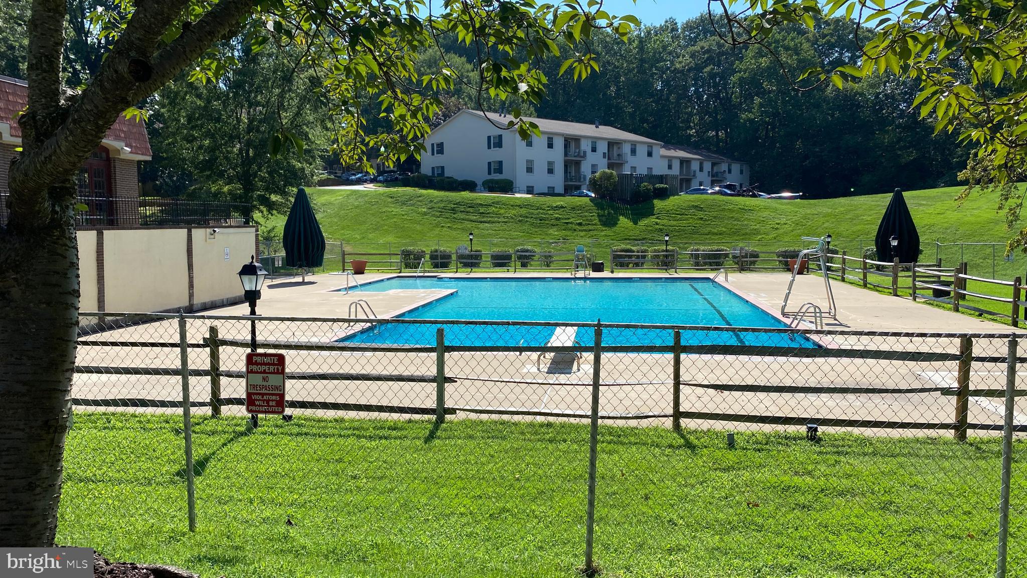 5766 Rexford Court, Unit Q Springfield, VA 22152 - Photo 21 of 29 SECOND POOL FOR THE RESIDENTS