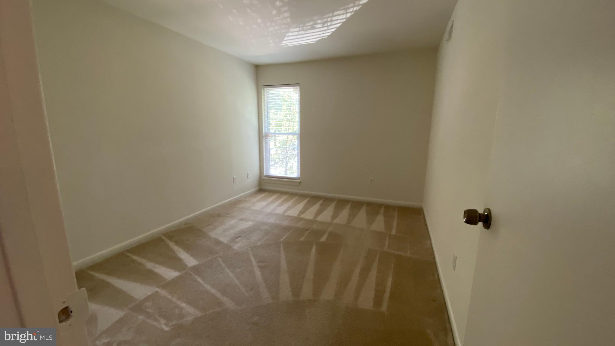 5766 Rexford Court, Unit Q Springfield, VA 22152 - Photo 10 of 29 SPACIOUS BEDROOM W/ WALK IN CLOSET