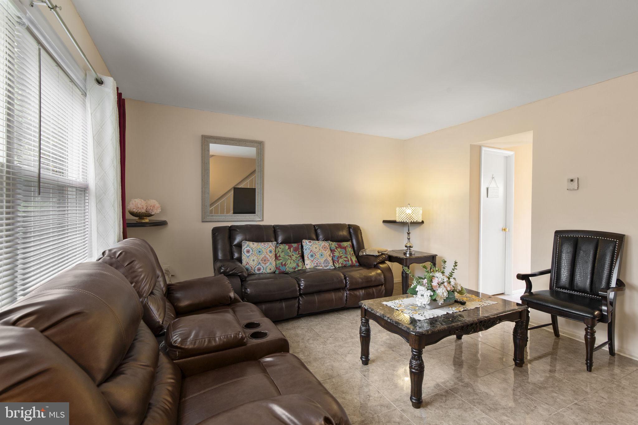 2633 Molton Way, Unit 2633 Baltimore, MD 21244 - Photo 2 of 16