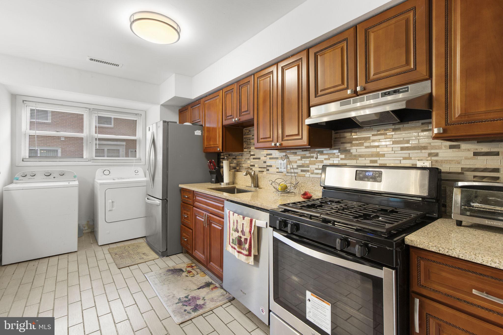 2633 Molton Way, Unit 2633 Baltimore, MD 21244 - Photo 6 of 16