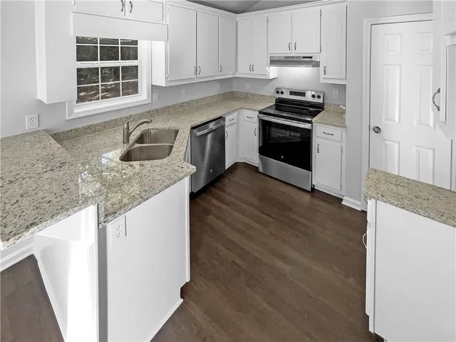 $327,000 | 5049 Holly Hock Drive, Flowery Branch, GA 30542