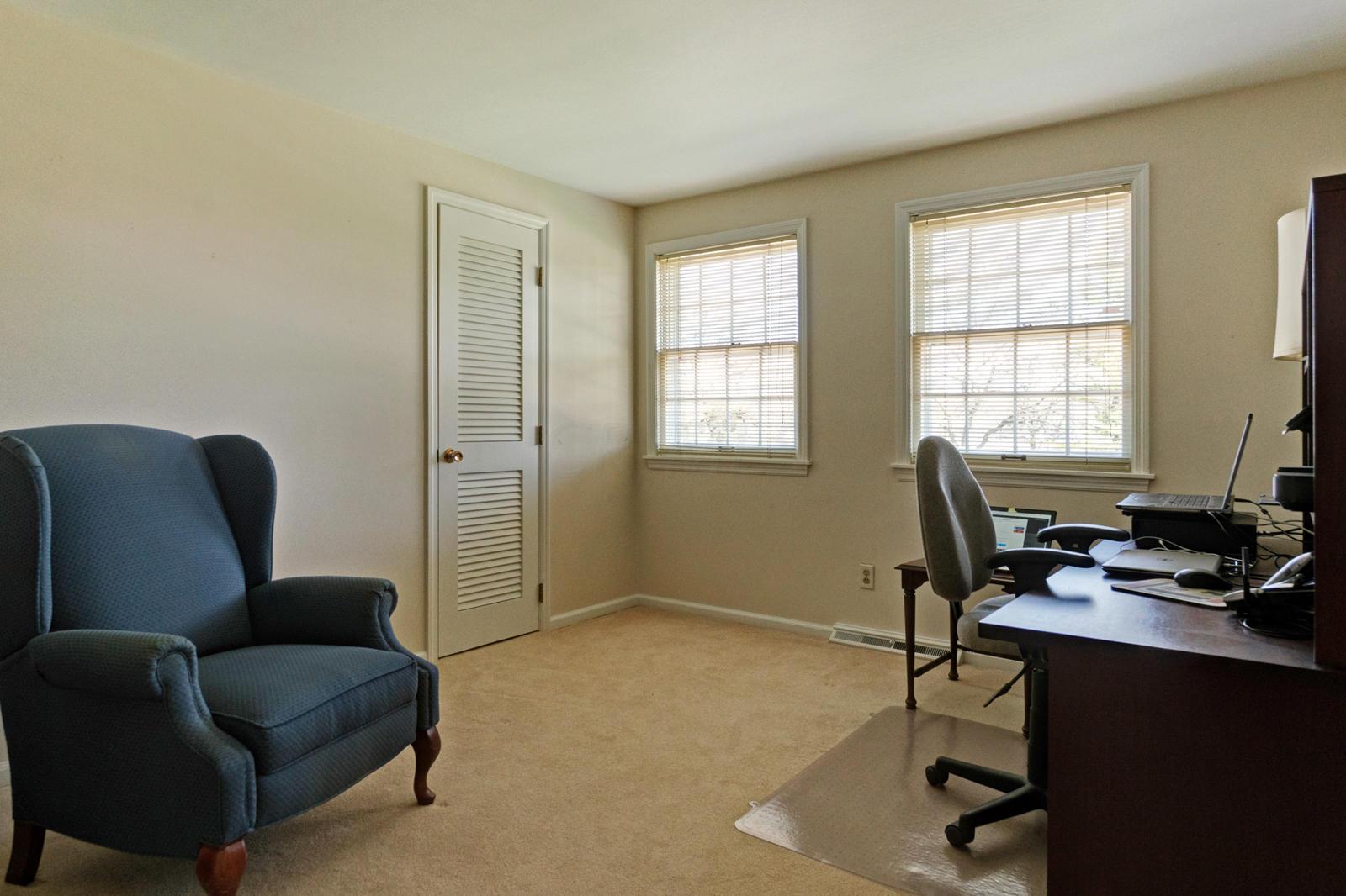 4401 Woodbridge Road Columbus, OH 43220 - Photo 29 of 43