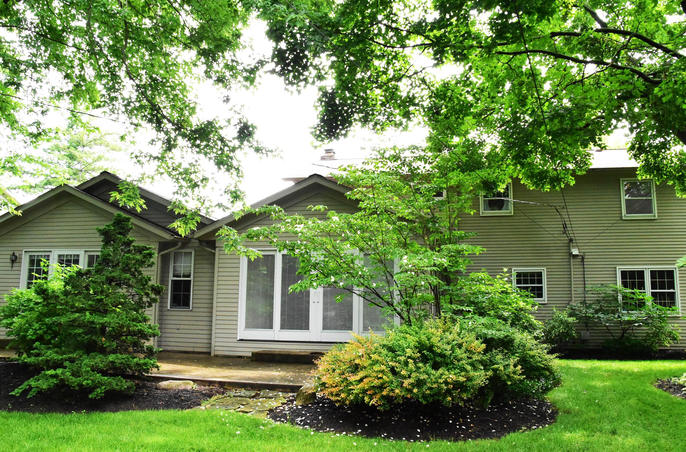 4401 Woodbridge Road Columbus, OH 43220 - Photo 41 of 43