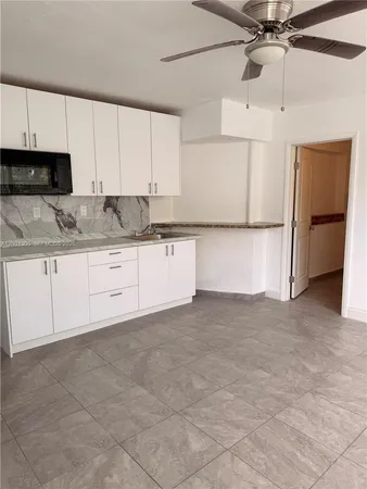 $2,200 | 6613 Evergreen Drive, Unit B, Miramar, FL 33023