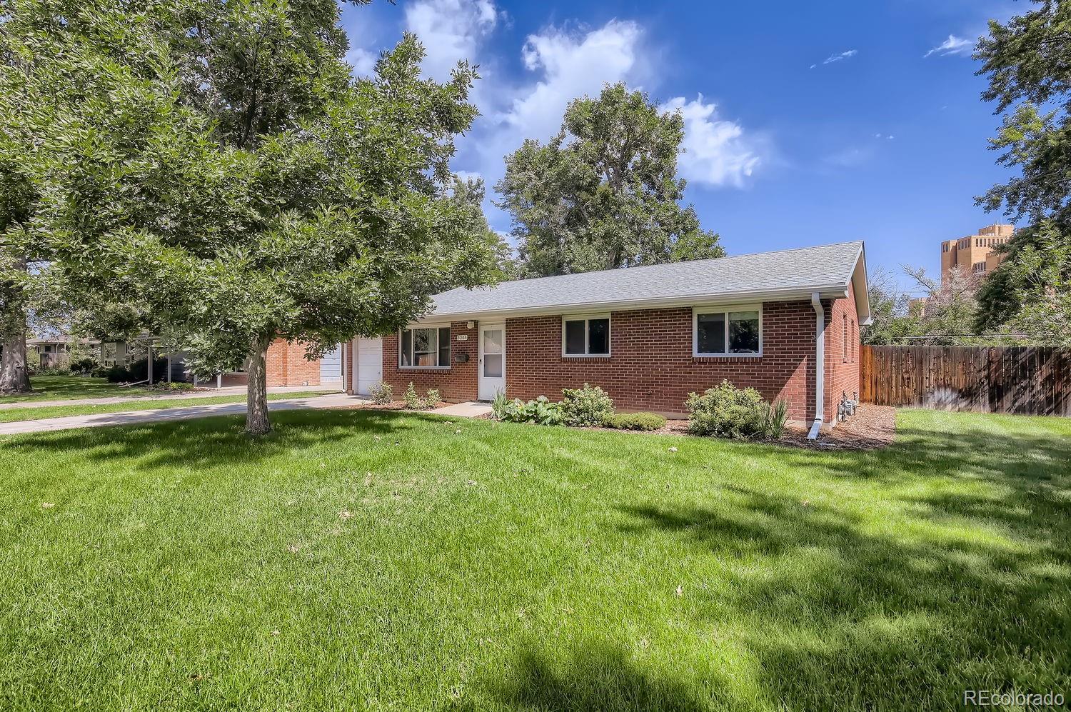 3205 Moorhead Avenue Boulder, CO 80305 - Photo 2 of 11 a view of a house with backyard and garden