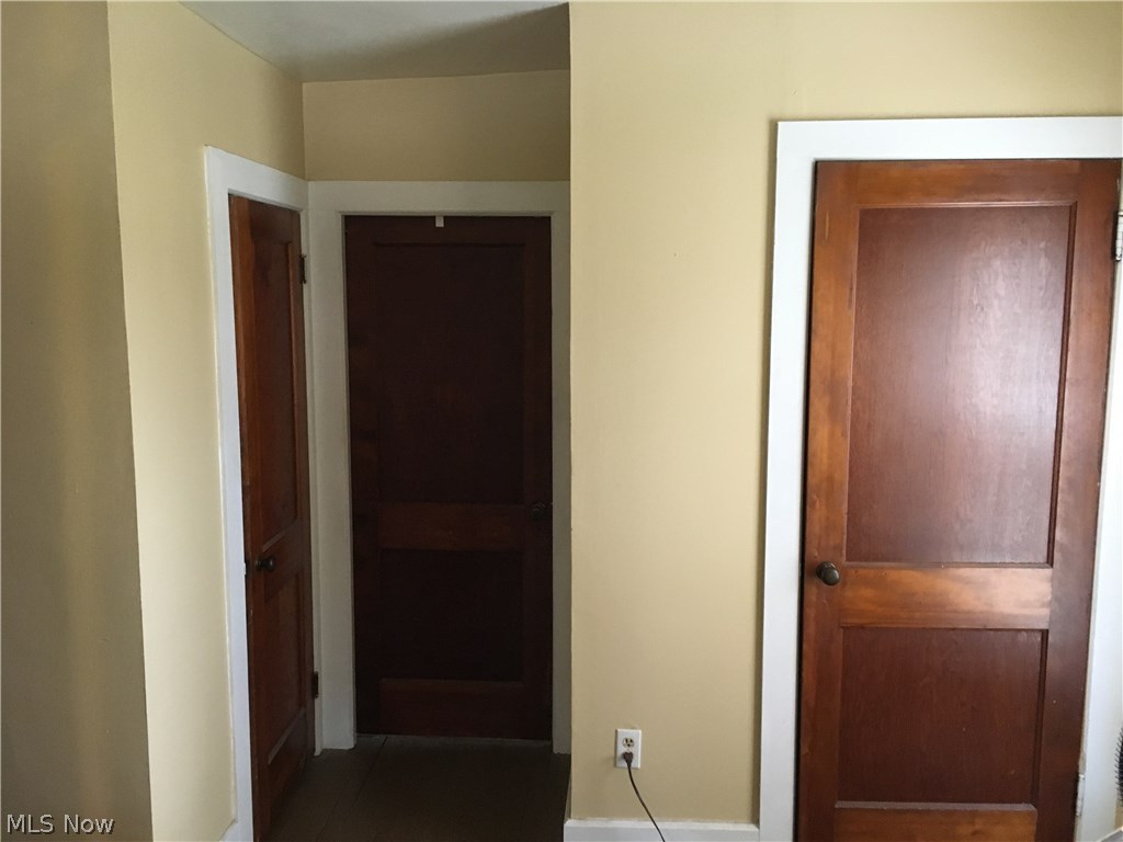 1207 Lake Road Conneaut, OH 44030 - Photo 19 of 33