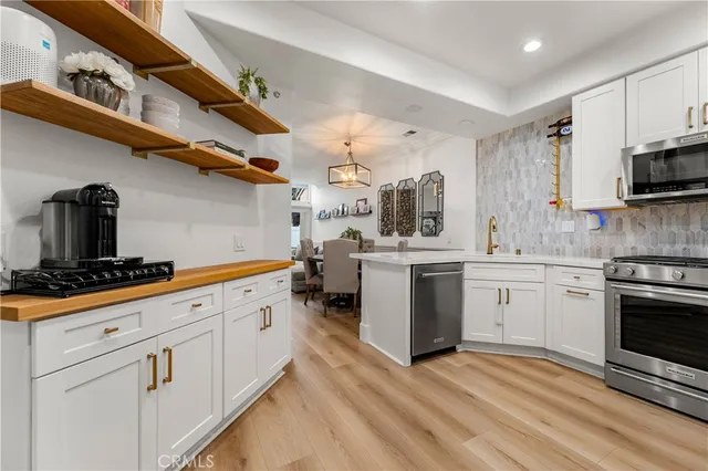 $799,900 | 1370 South Country Glen Way, Anaheim Hills, CA 92808