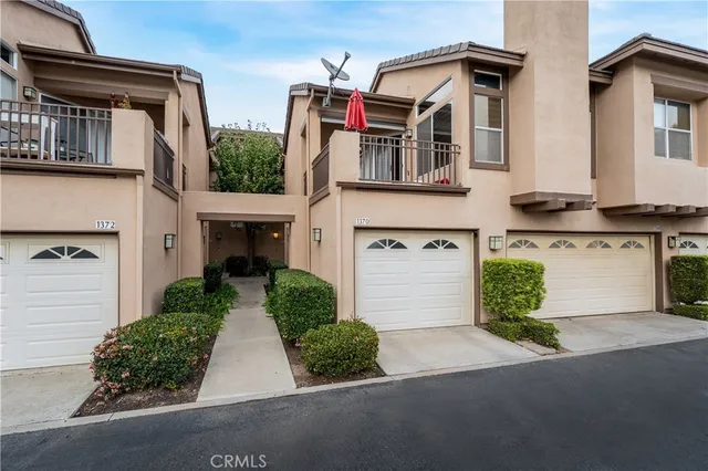 $799,900 | 1370 South Country Glen Way, Anaheim Hills, CA 92808
