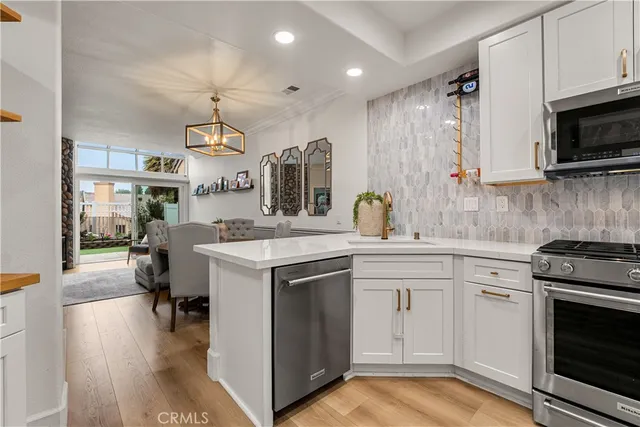 $799,900 | 1370 South Country Glen Way, Anaheim Hills, CA 92808