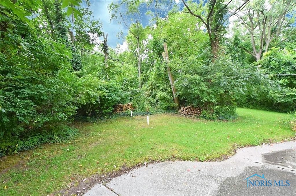 6035 Flanders Road Sylvania, OH 43560 - Photo 8 of 33 Gallery Image 8
