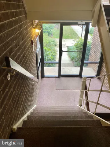 $320,000 | 1552 Northgate Square, Unit 12B, Reston, VA 20190