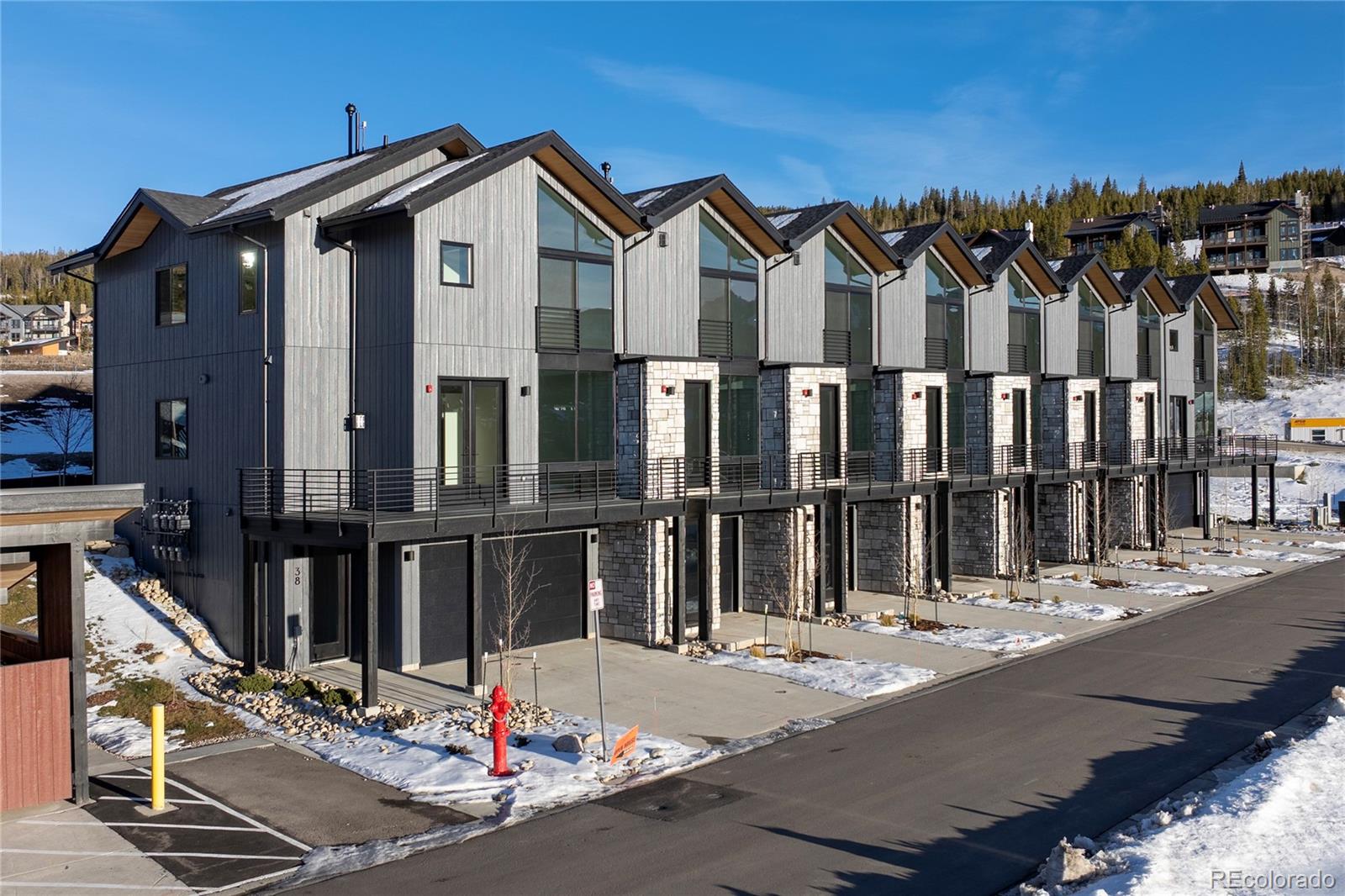 a view of a house with street view