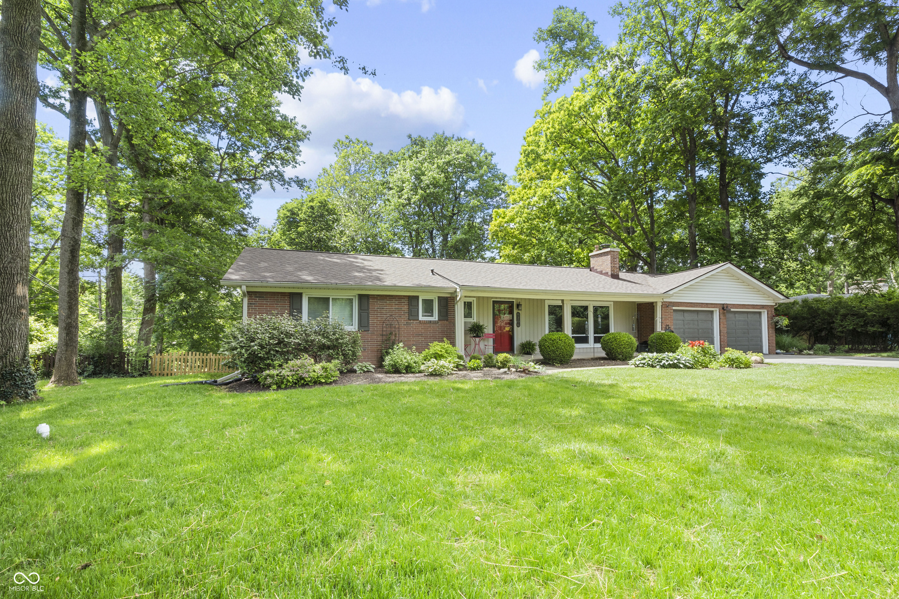6206 Breamore Road Indianapolis, IN 46220 - Photo 4 of 66