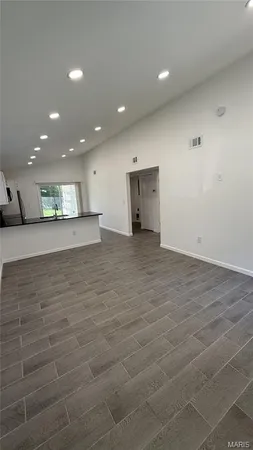 $159,900 | 1332 Langholm Drive, Florissant, MO 63031