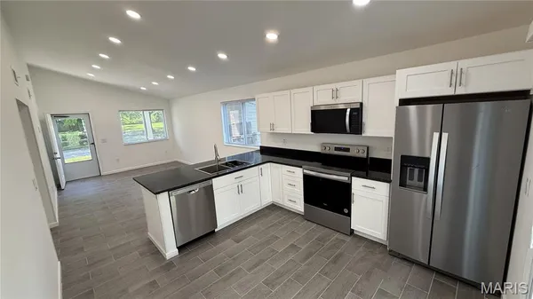$159,900 | 1332 Langholm Drive, Florissant, MO 63031