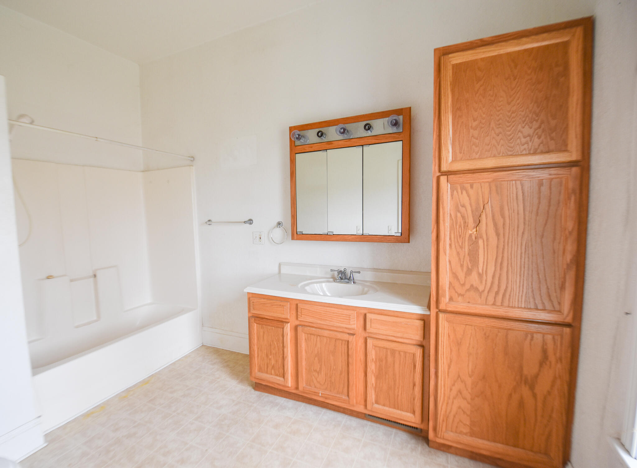 362 East Girard Road Coldwater, MI 49036 - Photo 17 of 34 DSC_0569