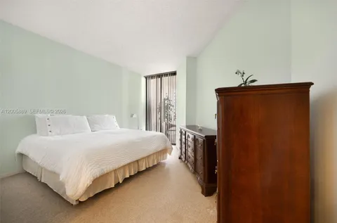 $399,000 | 520 Brickell Key Drive, Unit A1001, Miami, FL 33131