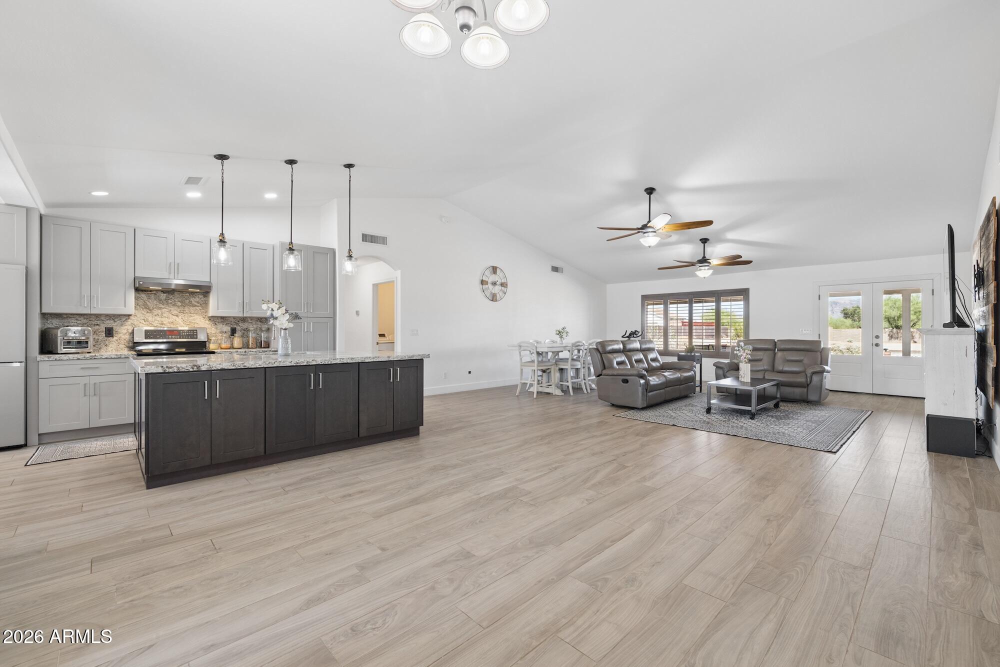 907 North Mountain Road Mesa, AZ 85207 - Photo 10 of 44