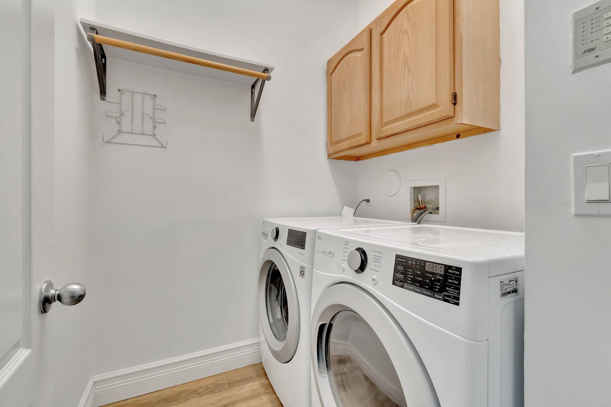 9237 Vineland Court, Unit F Boca Raton, FL 33496 - Photo 34 of 53 WASHERDRYER ROOM