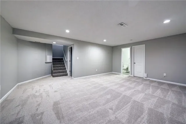 $360,000 | 9203 Boehm Drive, Lenexa, KS 66219