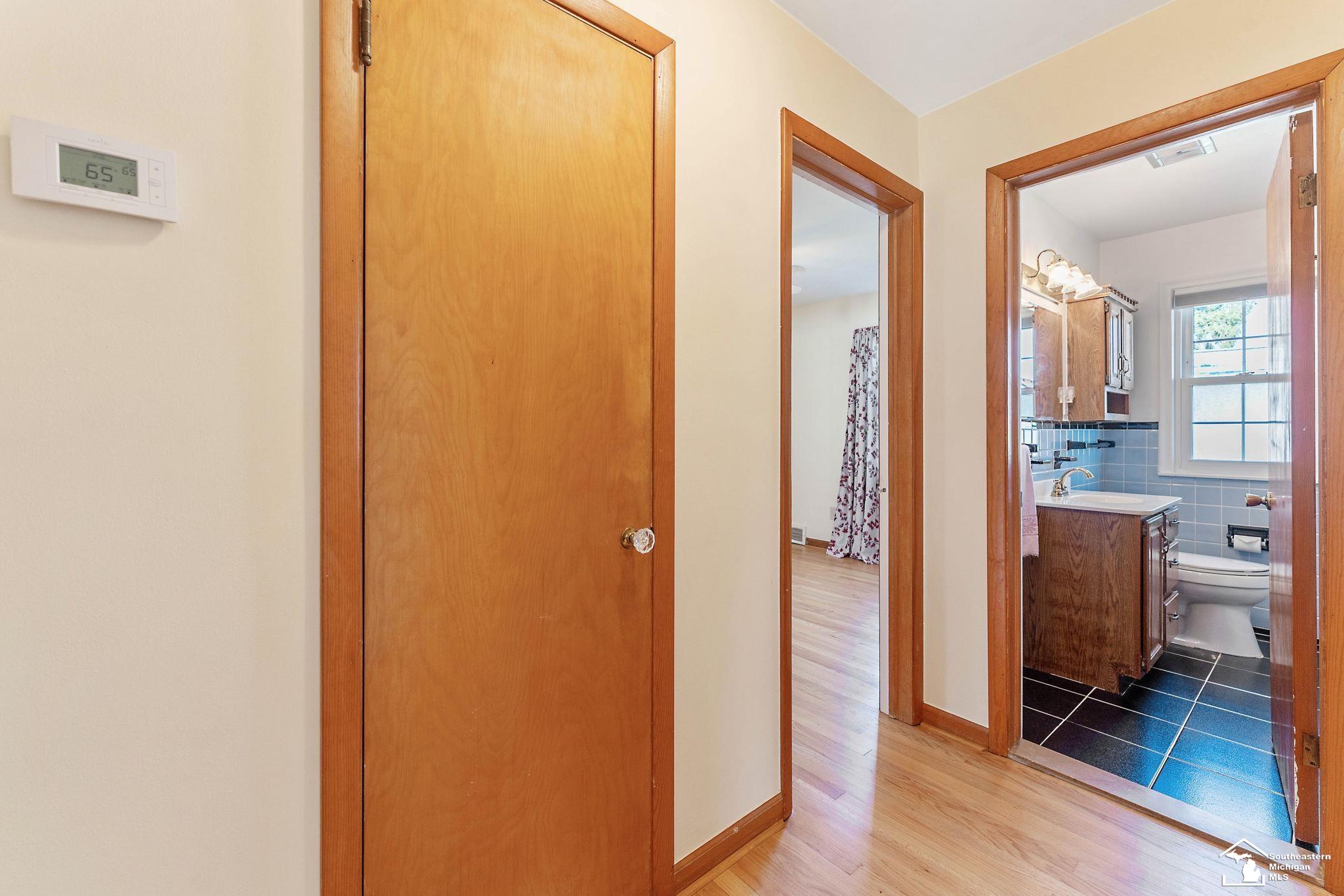 15818 Wick Road Allen Park, MI 48101 - Photo 11 of 30 50093414-10.JPG