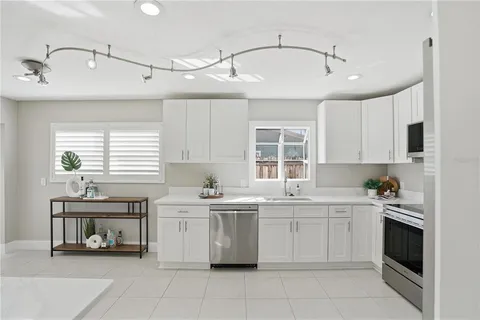 $900,000 | 541 Lillian Drive, Madeira Beach, FL 33708