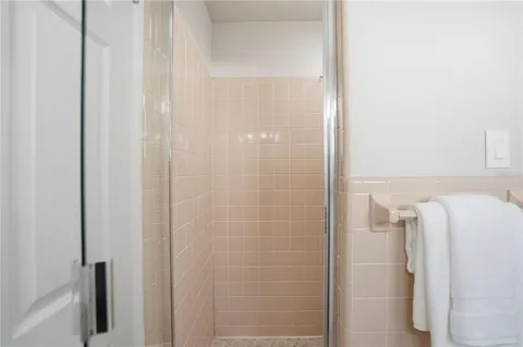 $900,000 | 541 Lillian Drive, Madeira Beach, FL 33708