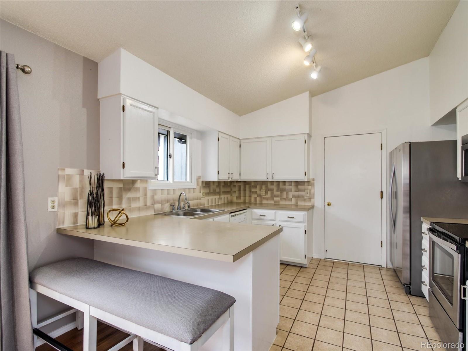 657 Wade Road Longmont, CO 80503 - Photo 12 of 29 Gallery Image 12