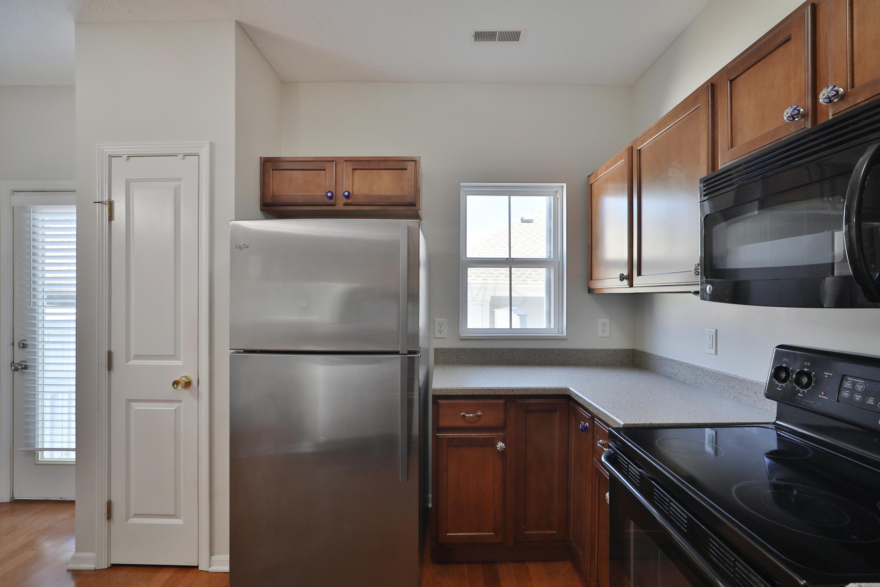 52 Traditions Way Powell, OH 43065 - Photo 13 of 39 Kitchen