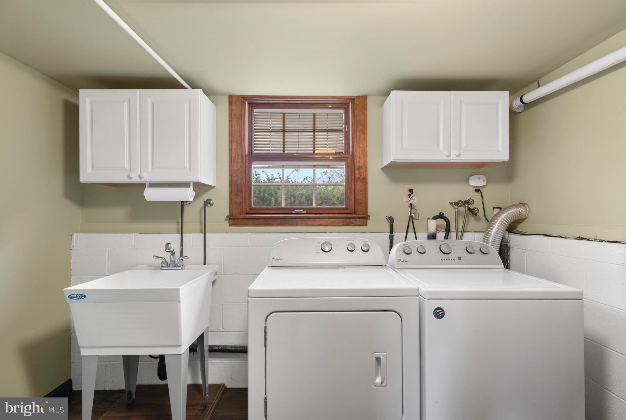 73 Springcress Drive Delran, NJ 08075 - Photo 25 of 37 Laundry