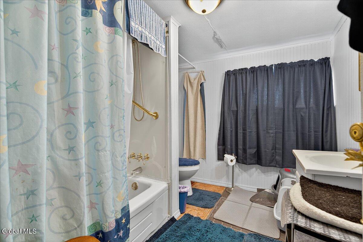 433 Lower Main Street Hudson Falls, NY 12839 - Photo 12 of 36 12-433 LOWER MAIN-25