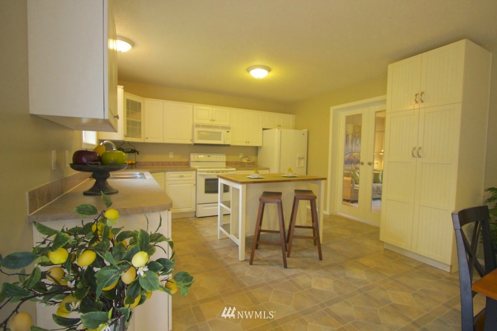 9380 Quail Ridge Road Southwest Port Orchard, WA 98367 - Photo 6 of 24 Gallery Image 6