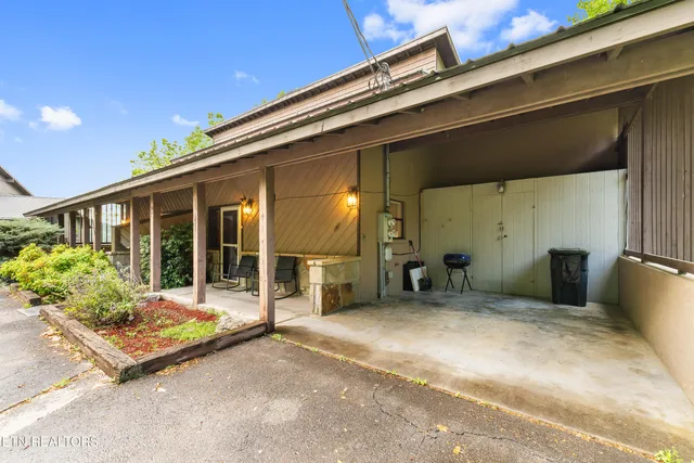 $499,899 | 4238 Dollys Drive, Unit 106C&D, Sevierville, TN 37876