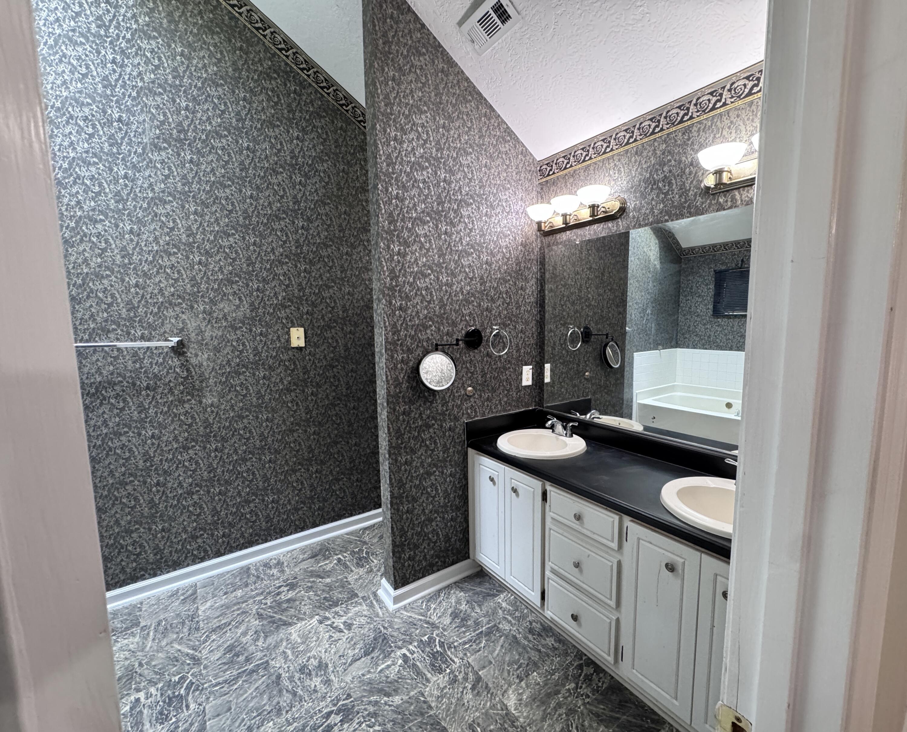 4310 Ascot Road Hephzibah, GA 30815 - Photo 13 of 20 IMG_E9848