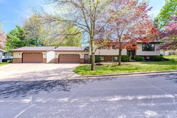 $279,900 | 1501 Beechwood Drive, Wausau, WI 54401