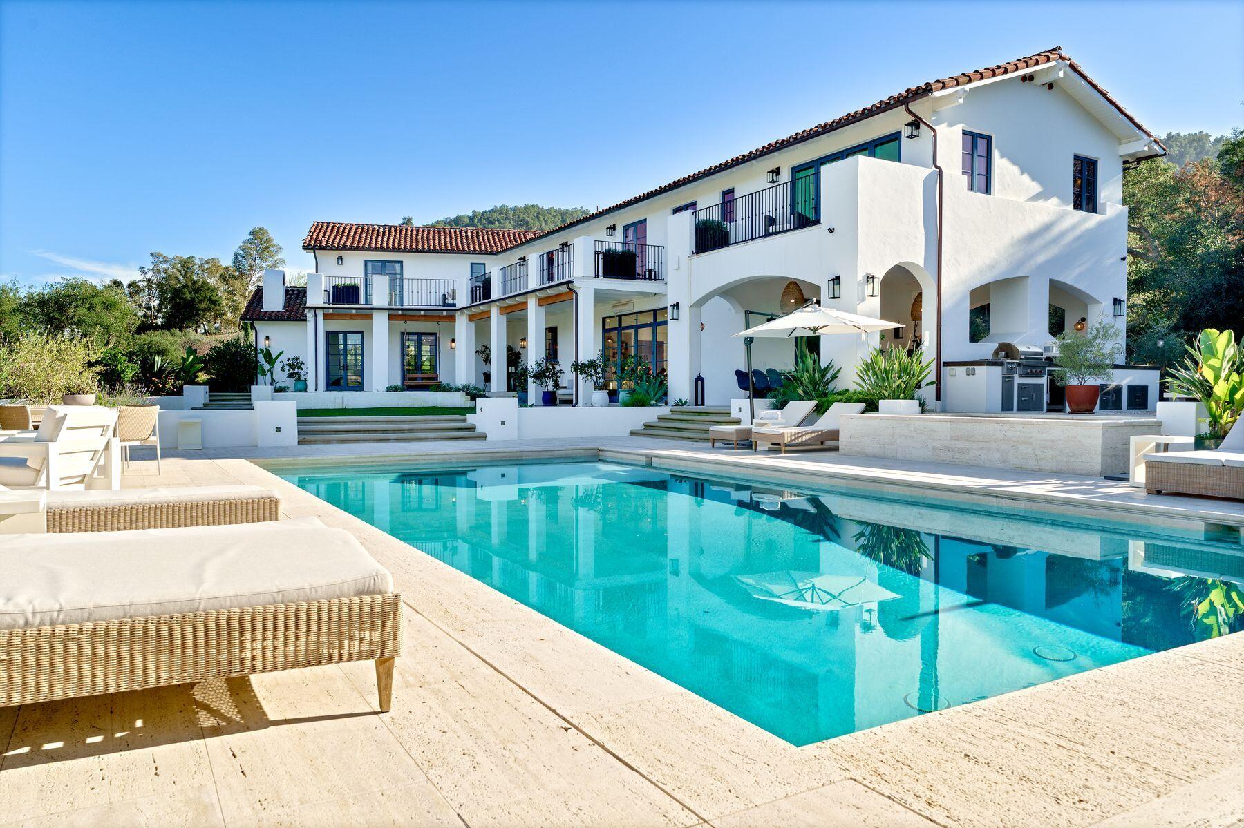 13202 Ojai Road Santa Paula, CA 93060 - Photo 36 of 54 a view of a house with a swimming pool