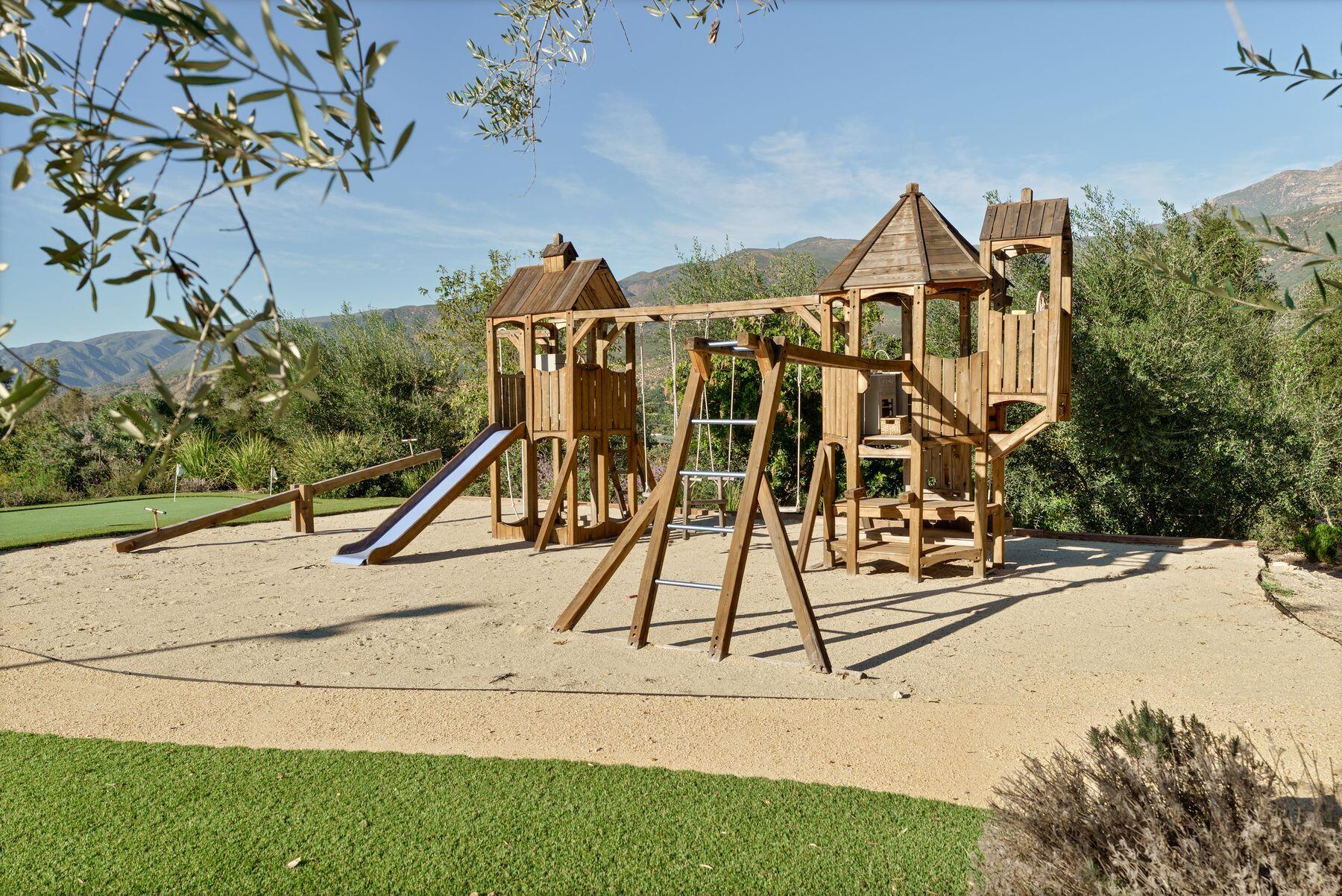 13202 Ojai Road Santa Paula, CA 93060 - Photo 44 of 54 a view of a house with a park
