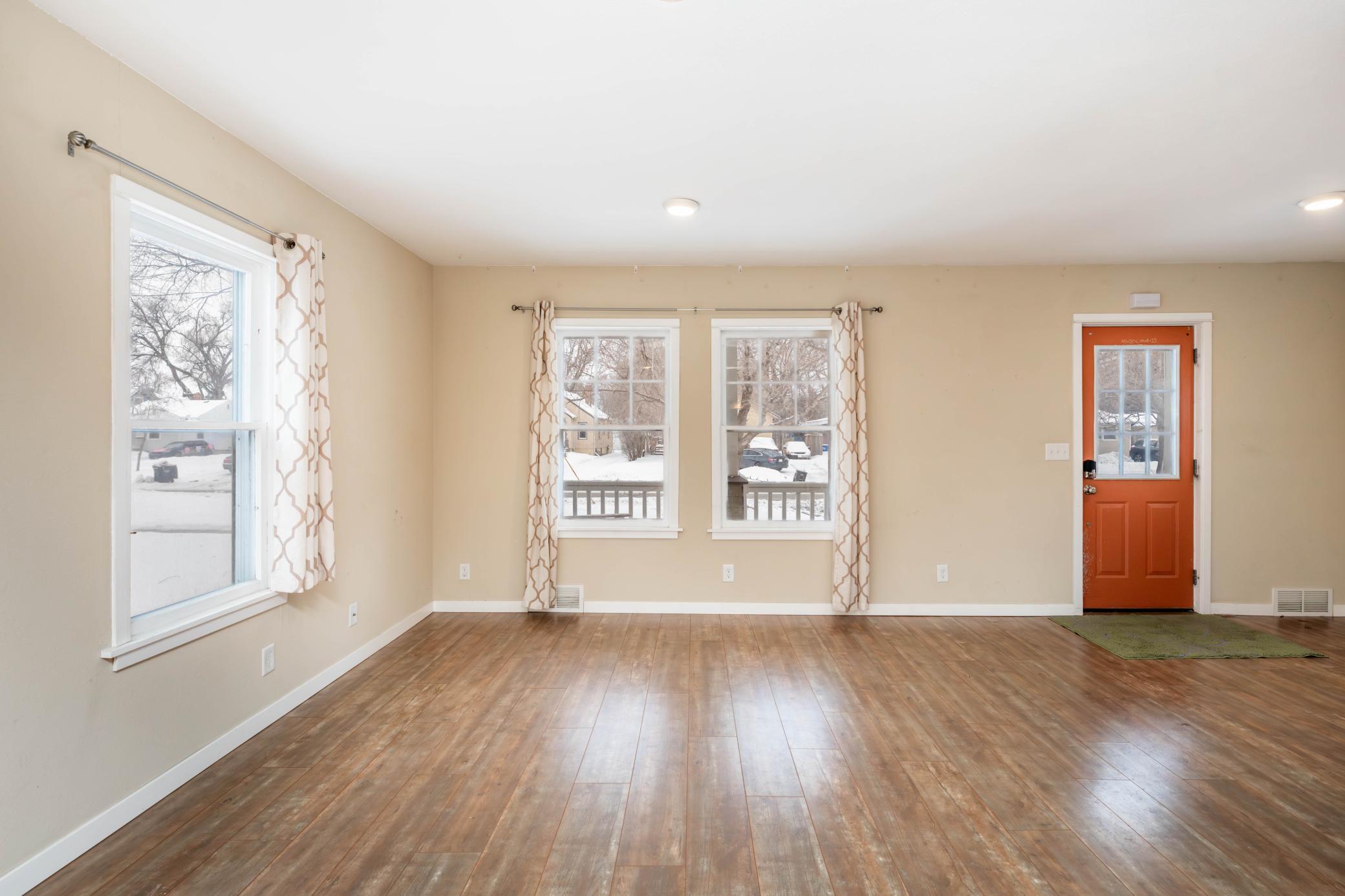 1329 10th Street North Fargo, ND 58102 - Photo 6 of 39