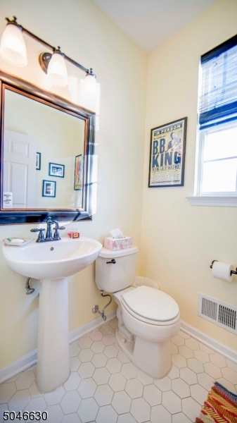 2 Worthington Terrace Flemington, NJ 08822 - Photo 14 of 25