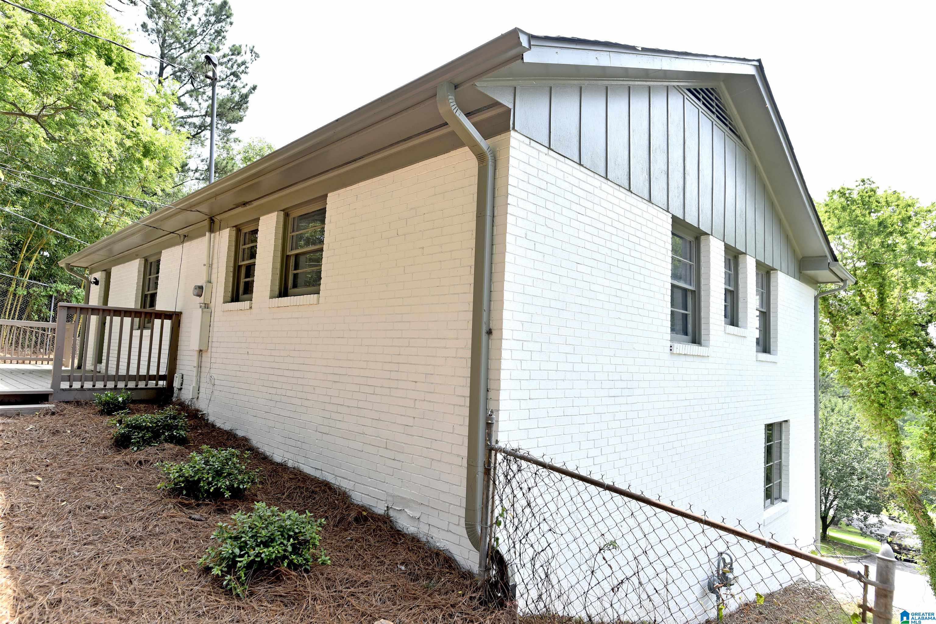 5244 Duke Avenue Birmingham, AL 35210 - Photo 7 of 36