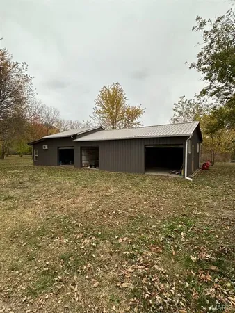 $374,900 | 10198 Old Rte 66, Litchfield, IL 62056