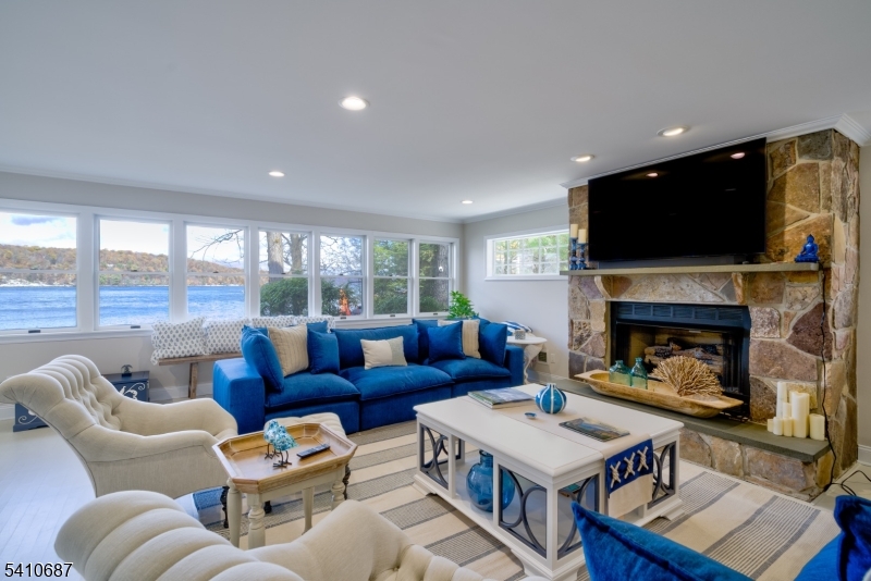 134 Lake End Road Newfoundland, NJ 07435 - Photo 24 of 47