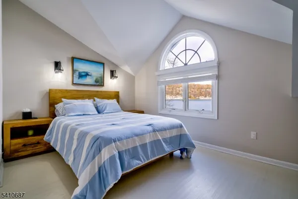 $2,495,000 | 134 Lake End Road, Newfoundland, NJ 07435