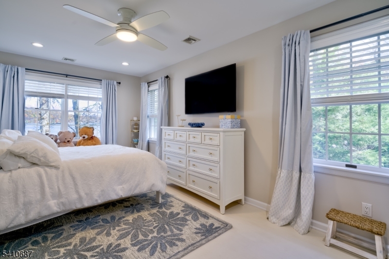 134 Lake End Road Newfoundland, NJ 07435 - Photo 34 of 47