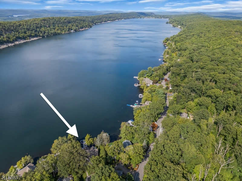 134 Lake End Road Newfoundland, NJ 07435 - Photo 43 of 47