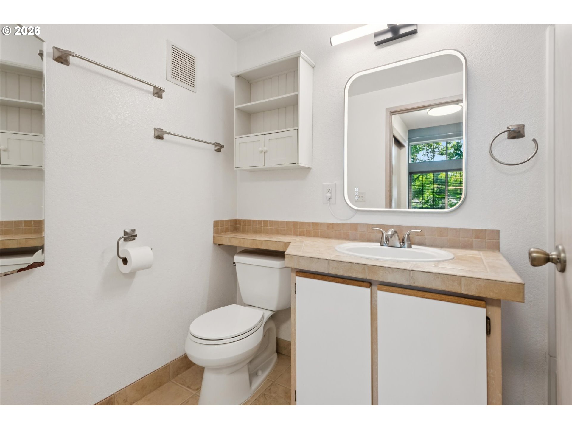 17618 Northwest Springville Road, Unit A8 Portland, OR 97229 - Photo 22 of 37 Bathroom, Attached