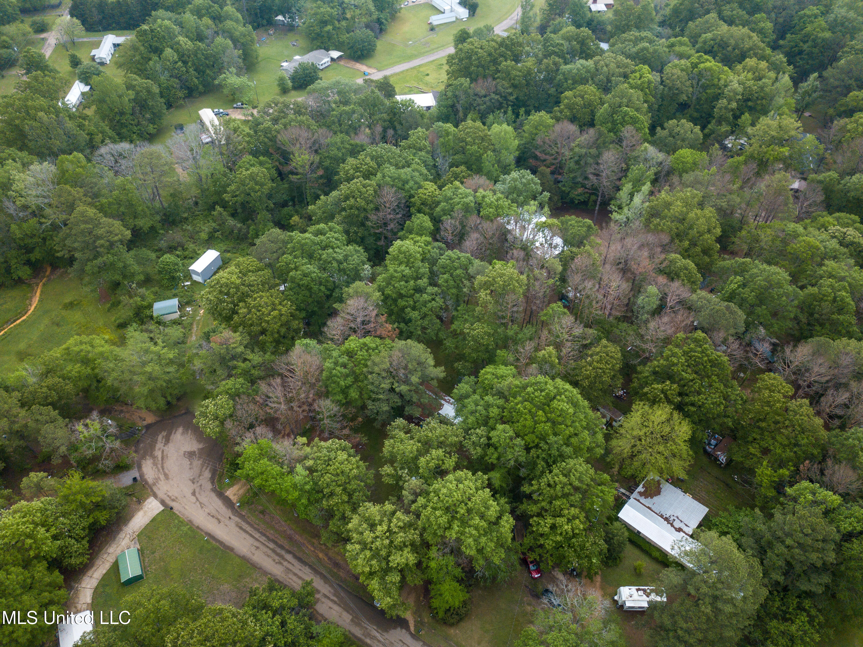 130 Horseshoe Circle Brandon, MS 39047 - Photo 14 of 24 DJI_0276