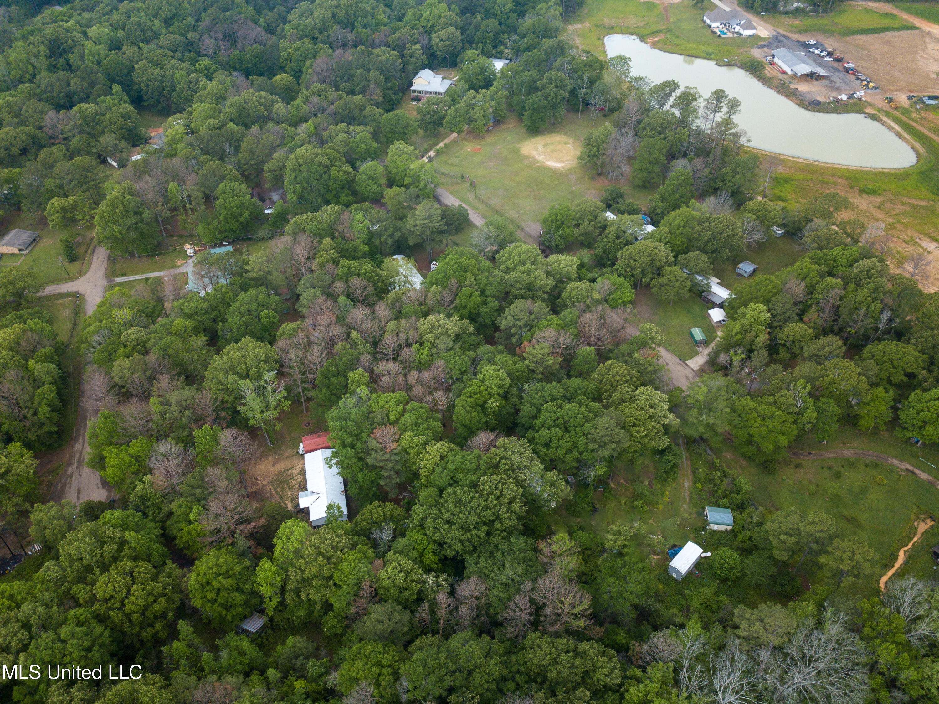 130 Horseshoe Circle Brandon, MS 39047 - Photo 5 of 24 DJI_0273