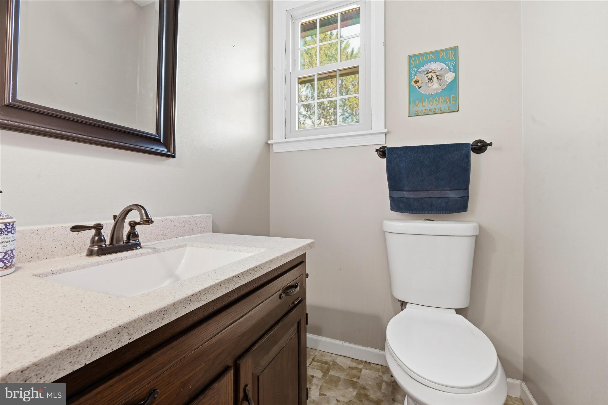 1828 North Eden Road Lancaster, PA 17601 - Photo 26 of 56 Powder Room